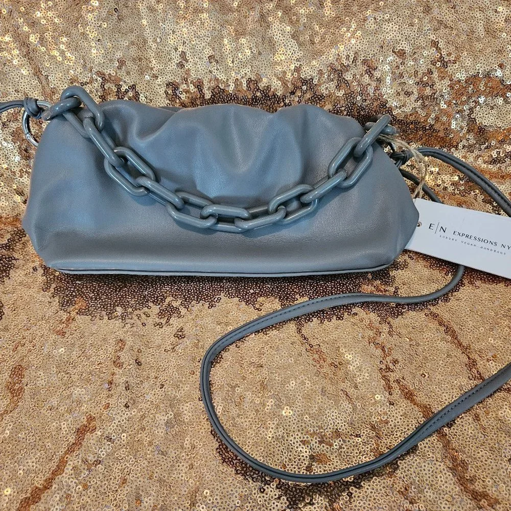 🦩NWT Gray Vegan Leather Small Handbag - Picture 1 of 10